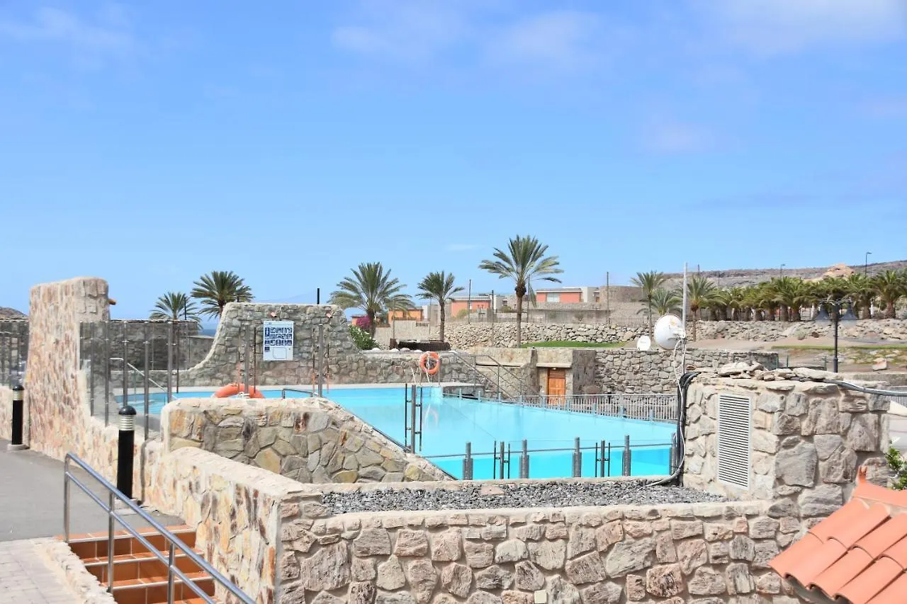 Elsa Tauro Topaz Villa Mogan 0*,  Spain